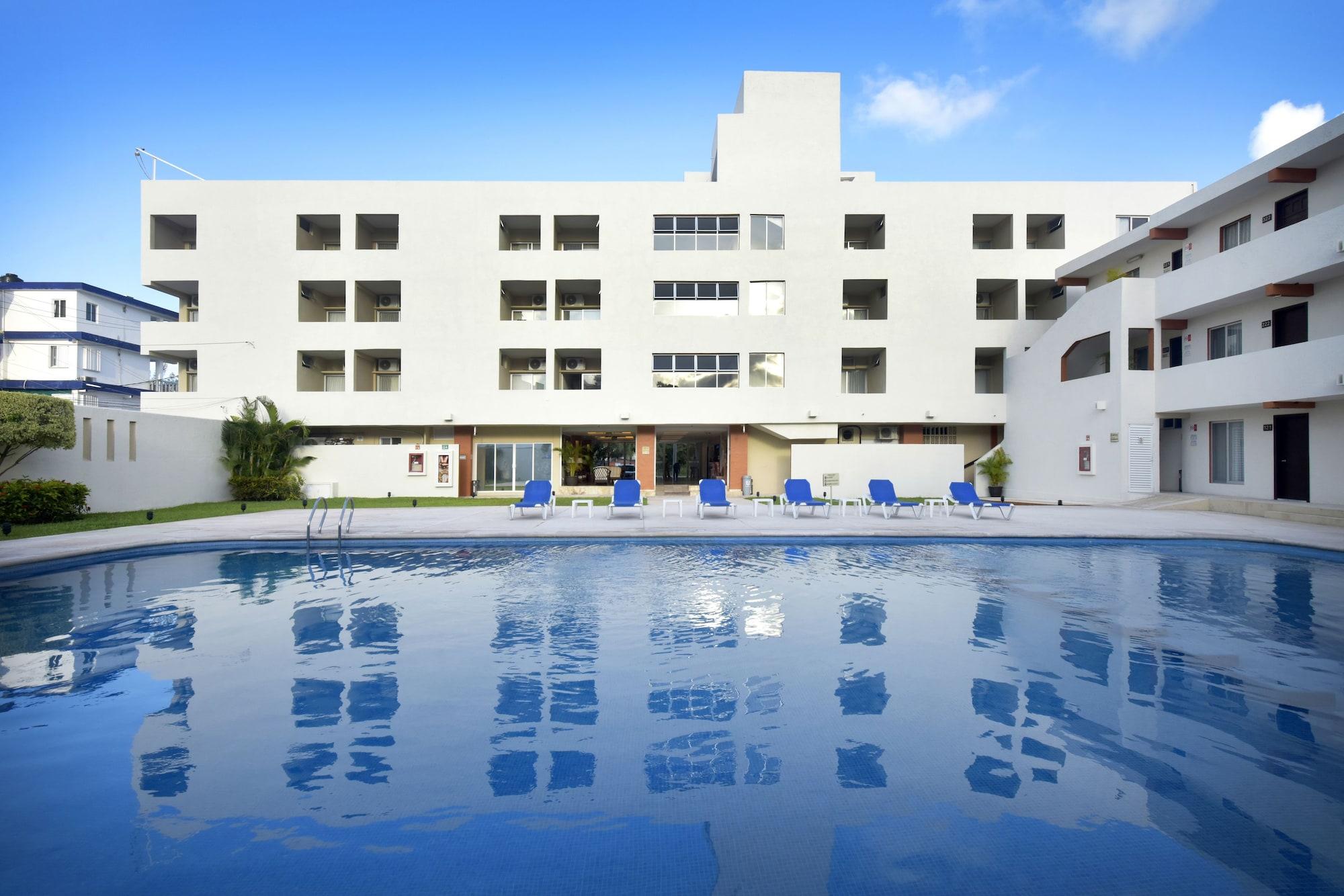 Hotel Bonampak كانكون المظهر الخارجي الصورة