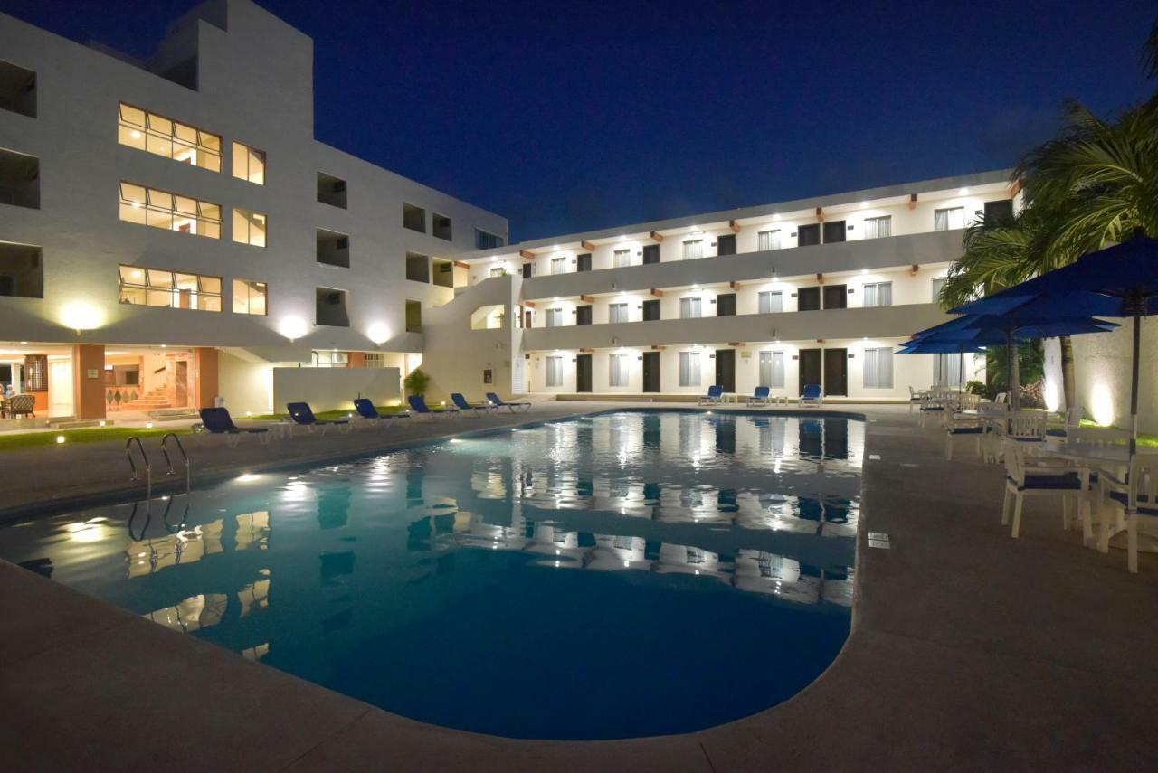 Hotel Bonampak كانكون المظهر الخارجي الصورة
